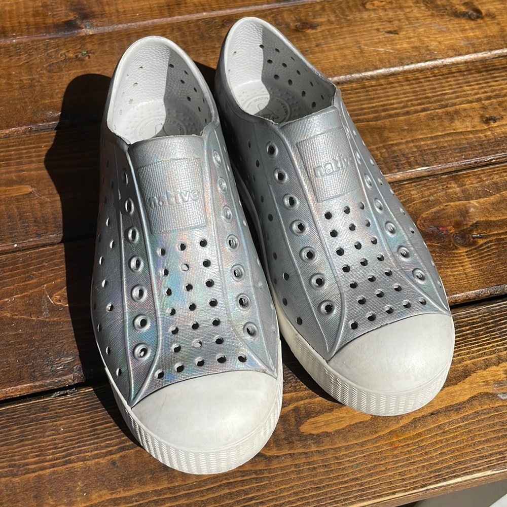 Iridescent Natives